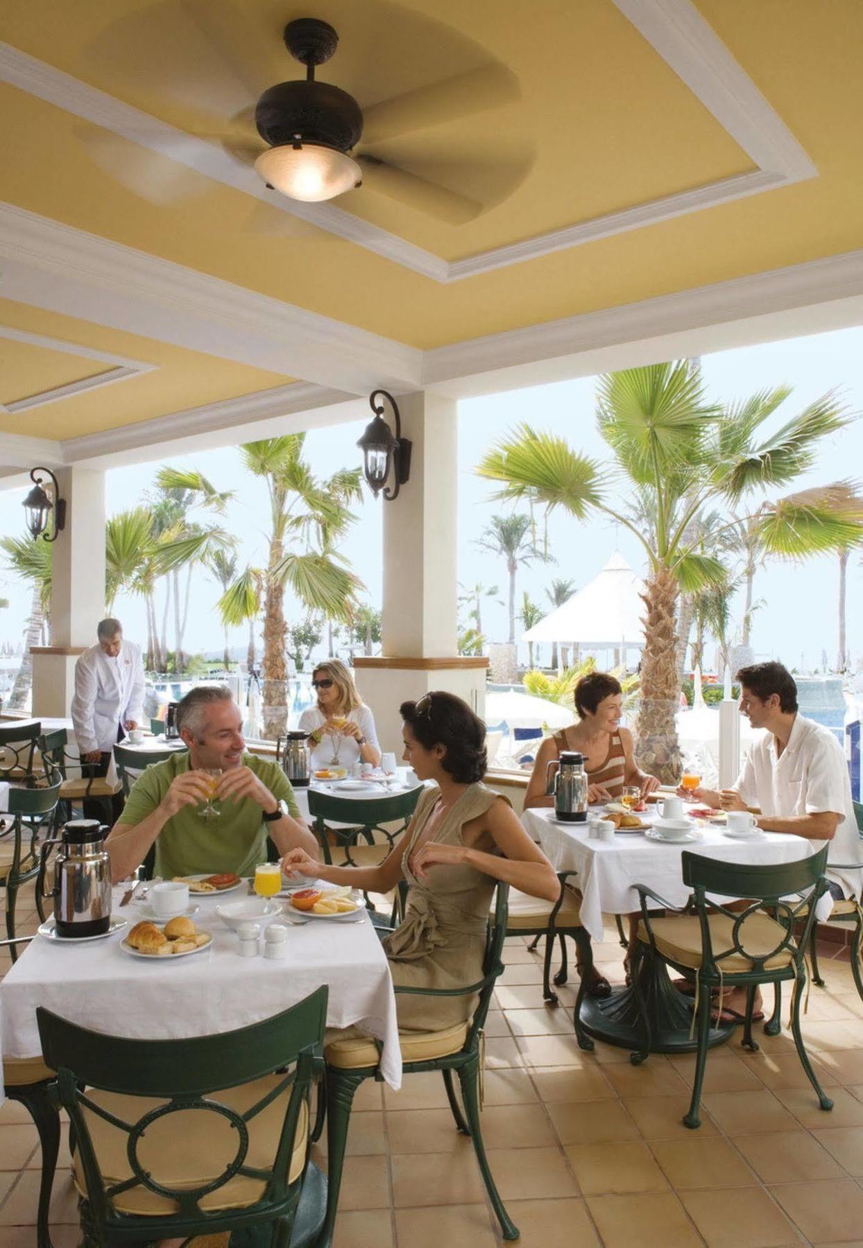 Riu Palace Tres Islas Corralejo Exterior photo